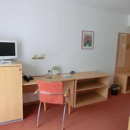 Pfahlershof 3*