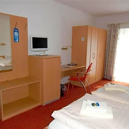 Pfahlershof 3*