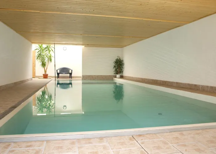 Pfahlershof Hotel *